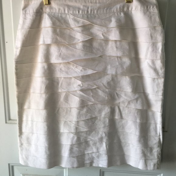 Larry Levine white skirt, size Medium/10 - Picture 1 of 3
